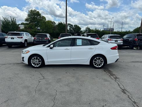 Used 2019 Ford Fusion SE FWD image 6