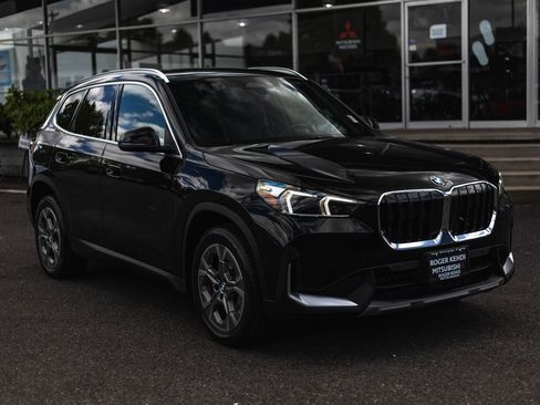Used 2023 BMW X1 xDrive28i image 6