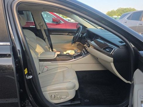 Used 2019 Genesis G90 5.0 Ultimate RWD image 8