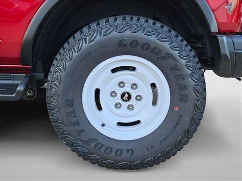 New 2025 Ford Bronco Heritage Edition image 10