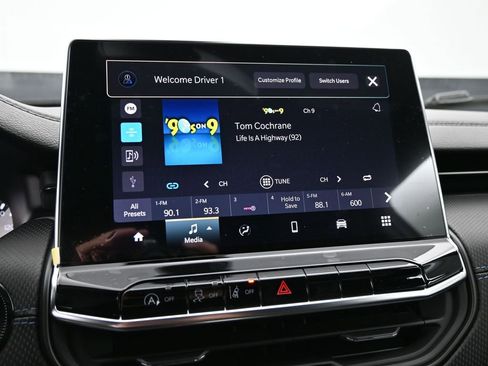 New 2026 Jeep Compass Latitude image 20