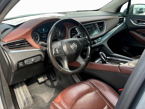 Used 2018 Buick Enclave Avenir w/ Avenir Technology Package image 11