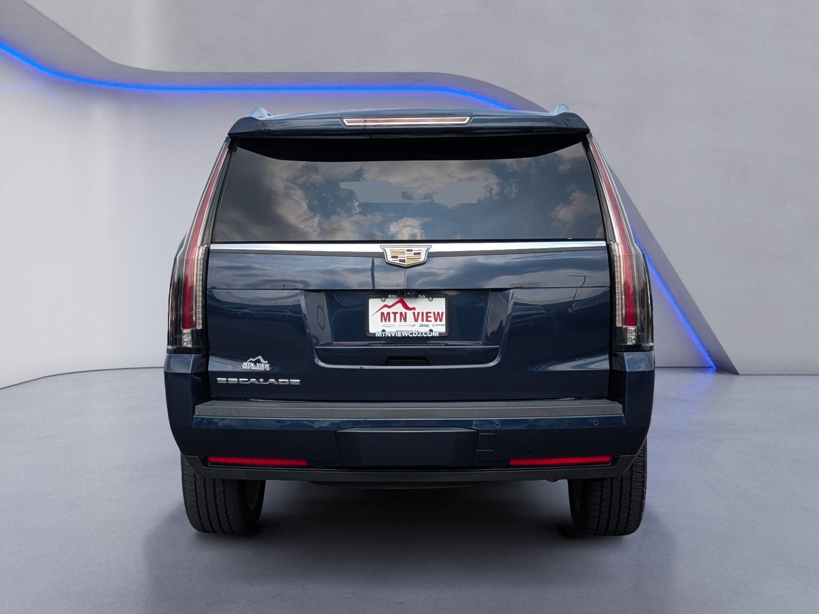 Used 2020 Cadillac Escalade Platinum AWD/4WD image 8
