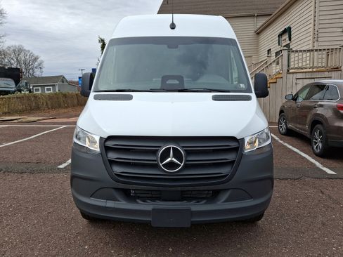 New 2025 Mercedes-Benz Sprinter 2500 image 2