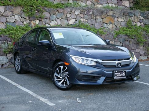 Used 2017 Honda Civic EX image 4
