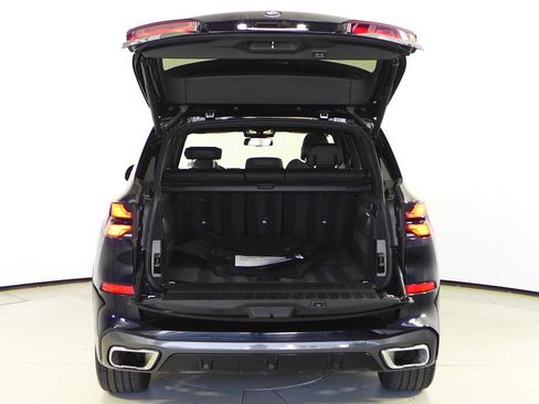 Used 2024 BMW X5 sDrive40i w/ M Sport Package RWD image 10