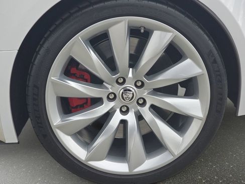 Used 2014 Jaguar F-TYPE S image 33