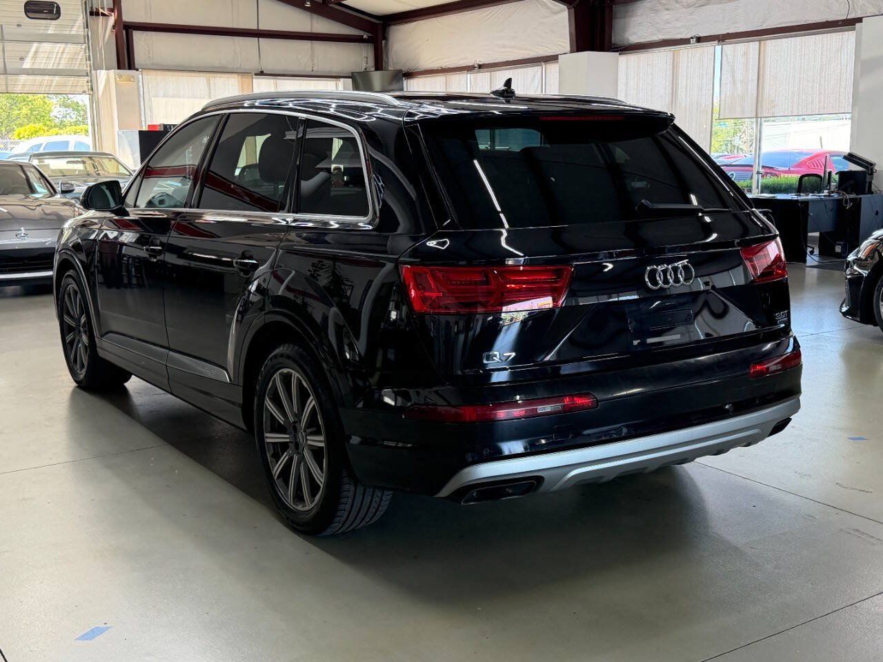Used 2018 Audi Q7 3.0T Prestige AWD/4WD image 4