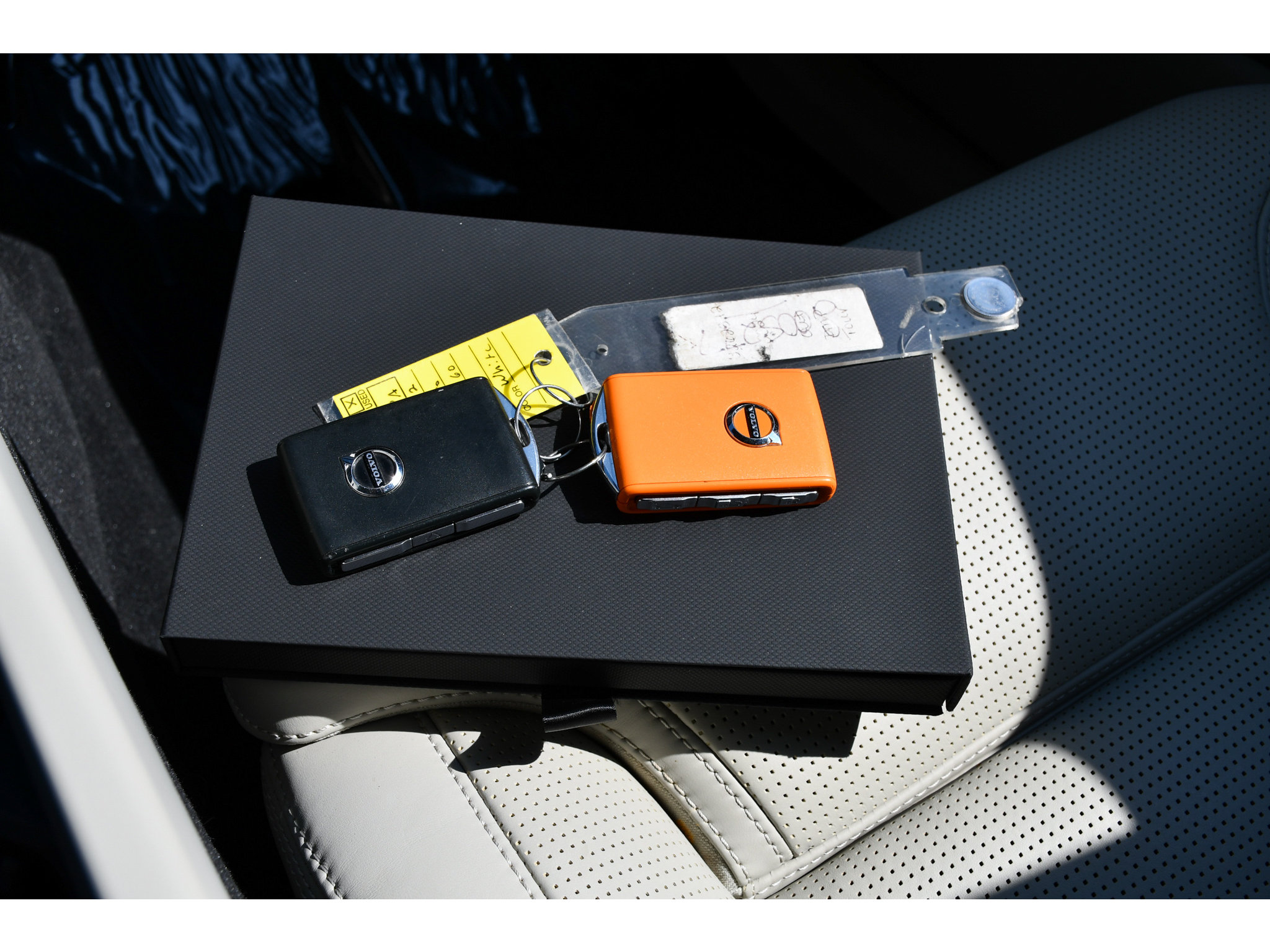 Used 2022 Volvo XC60 B5 Inscription w/ Protection Package FWD image 39