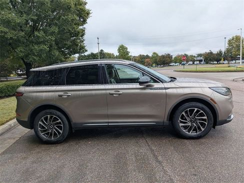 Used 2020 Lincoln Corsair FWD w/ Equipment Group 101A image 7