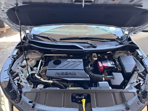 Used 2025 Nissan Rogue SV FWD image 34