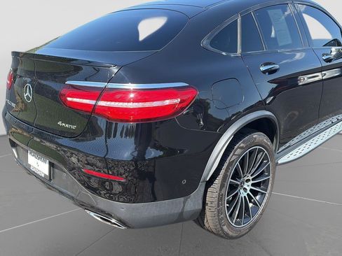 Used 2018 Mercedes-Benz GLC 300 4MATIC Coupe image 4