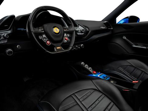 Used 2018 Ferrari 488 Spider RWD image 33