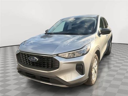 Certified 2023 Ford Escape Active AWD/4WD image 2