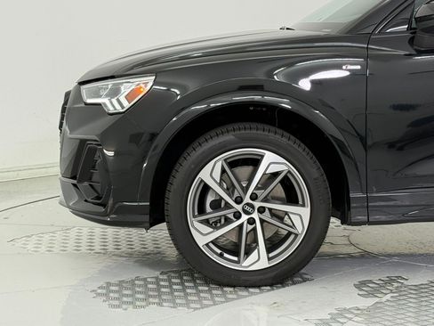 New 2025 Audi Q3 2.0T Premium image 12