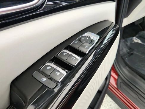 Used 2022 Kia Carnival SX Prestige FWD image 23