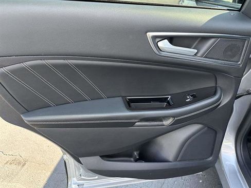 Used 2020 Ford Edge ST w/ Cold Weather Package image 11