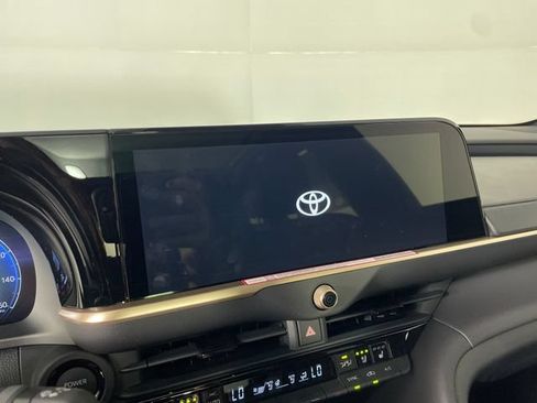 New 2026 Toyota Crown Signia AWD/4WD image 5