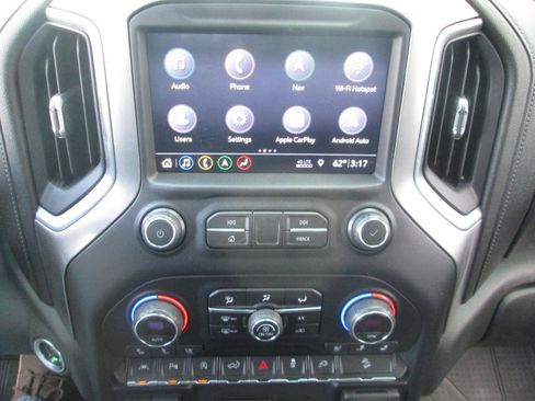 Used 2019 Chevrolet Silverado 1500 LTZ w/ LTZ Premium Package image 11