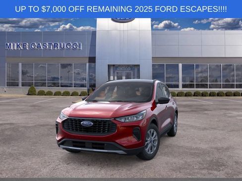 New 2025 Ford Escape Active w/ Cold Weather Package AWD/4WD image 2