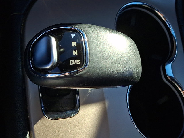 Used 2014 Jeep Grand Cherokee Laredo w/ Quick Order Package 23E AWD/4WD image 11