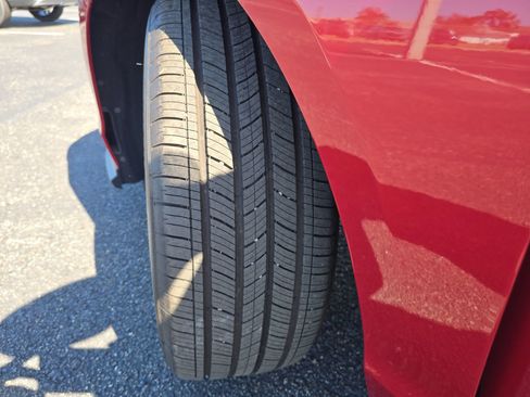 Certified 2025 Honda Accord LX image 27