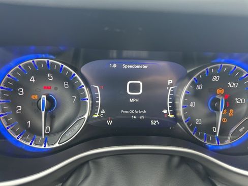 New 2026 Chrysler Pacifica Select image 33