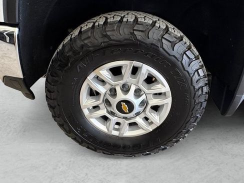 Used 2024 Chevrolet Silverado 2500 W/T AWD/4WD image 23