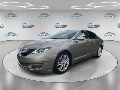 Used 2016 Lincoln MKZ FWD image 1