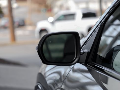 New 2026 GMC Acadia AT4 w/ Luxury Package image 9