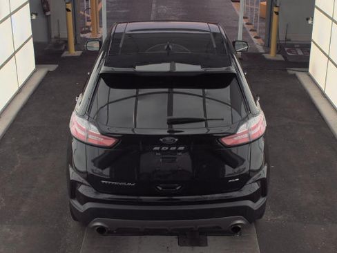 Used 2022 Ford Edge Titanium w/ Equipment Group 301A AWD/4WD image 4
