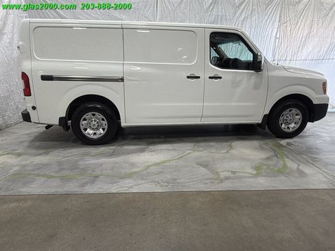 Used 2021 Nissan NV 3500 SV RWD image 14