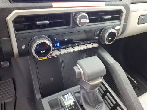 New 2026 Toyota Tacoma Limited AWD/4WD image 14