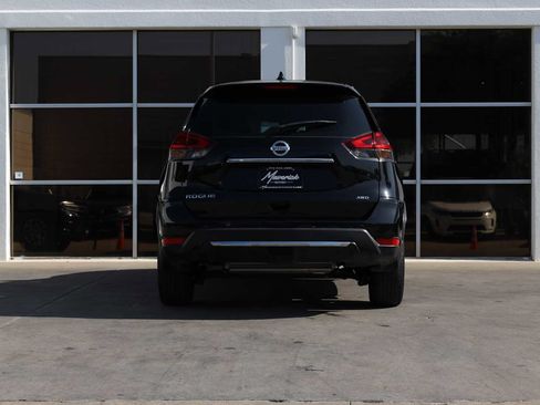 Used 2019 Nissan Rogue S AWD/4WD image 9