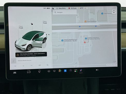 Used 2023 Tesla Model Y Long Range AWD/4WD image 21