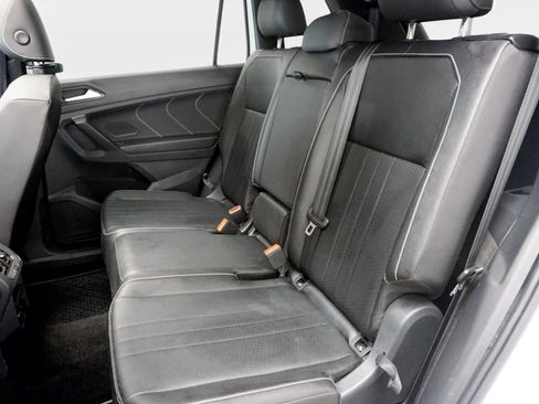 Used 2023 Volkswagen Tiguan SE R-Line FWD image 16
