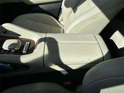 Used 2020 Mercedes-Benz GLE 450 4MATIC image 21