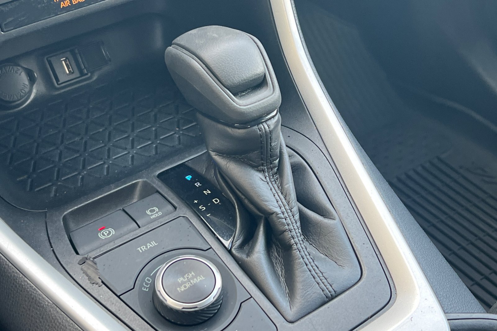 Certified 2022 Toyota RAV4 LE AWD/4WD image 20