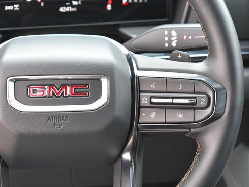 Used 2026 GMC Terrain AT4 w/ Technology Package II image 19