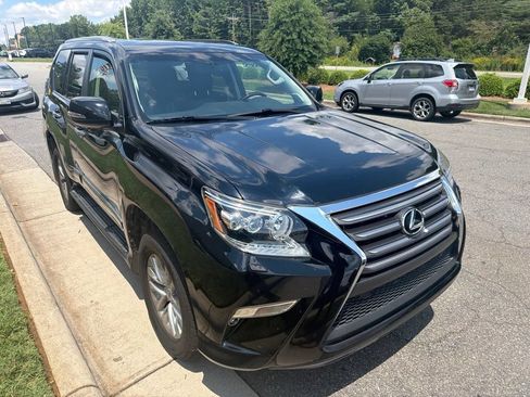 Used 2018 Lexus GX 460 Premium w/ Premium Package AWD/4WD image 16