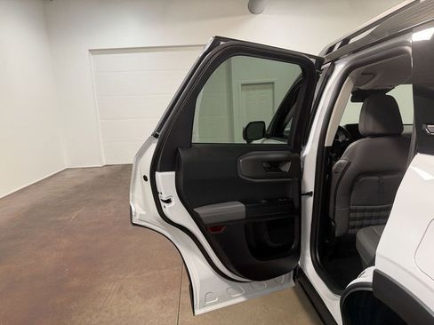 Used 2025 Ford Bronco Sport Badlands image 46