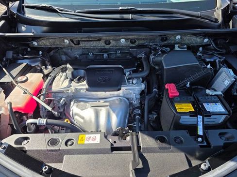 Used 2018 Toyota RAV4 LE w/ All Weather Liner Package AWD/4WD image 28