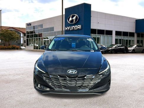 Used 2023 Hyundai Elantra Limited w/ Cargo Package image 9