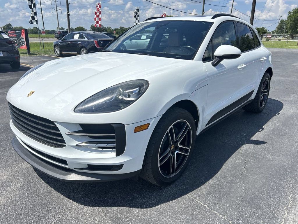Used 2020 Porsche Macan AWD/4WD image 1