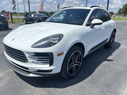 Used 2020 Porsche Macan AWD/4WD image 1