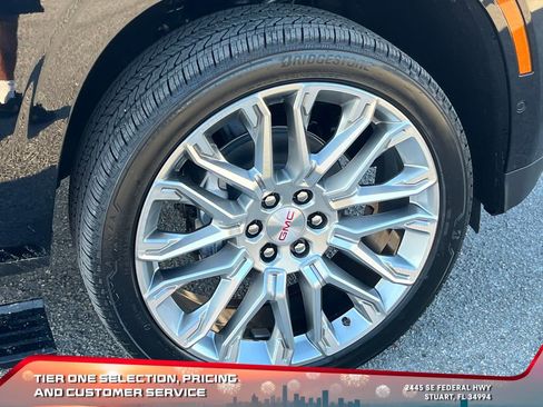 New 2026 GMC Yukon Denali w/ Denali Reserve Package image 22
