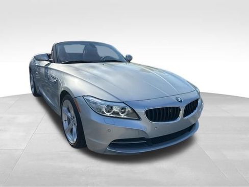 Used 2015 BMW Z4 sDrive28i image 12
