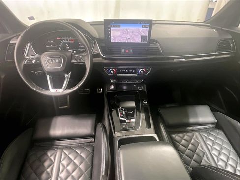 Used 2024 Audi SQ5 Prestige w/ Prestige Package image 22