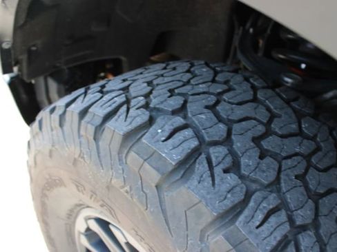 Used 2025 Ford F150 Raptor AWD/4WD image 11