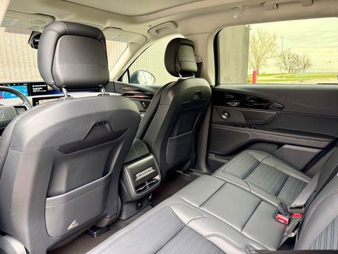 New 2026 Lincoln Nautilus Reserve w/ Jet Appearance Package AWD/4WD image 16